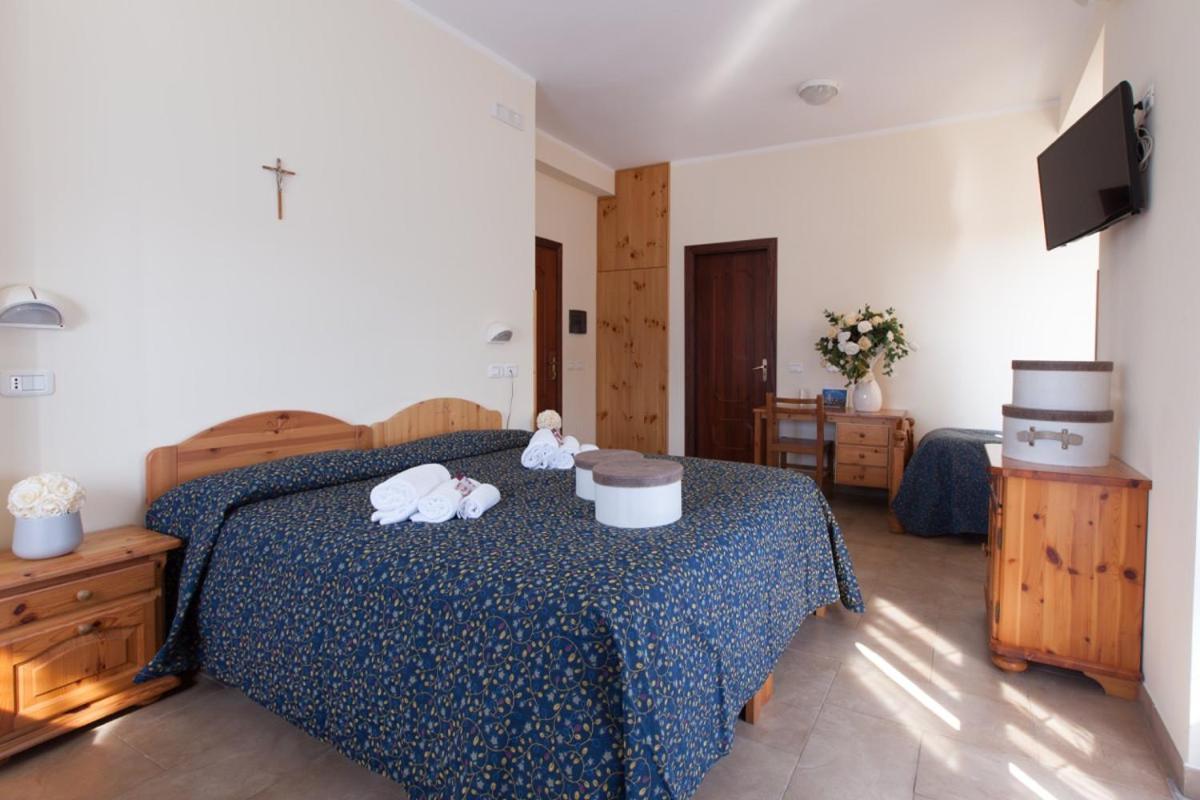 Hotel Ristorante San Giovanni Falerna Eksteriør billede